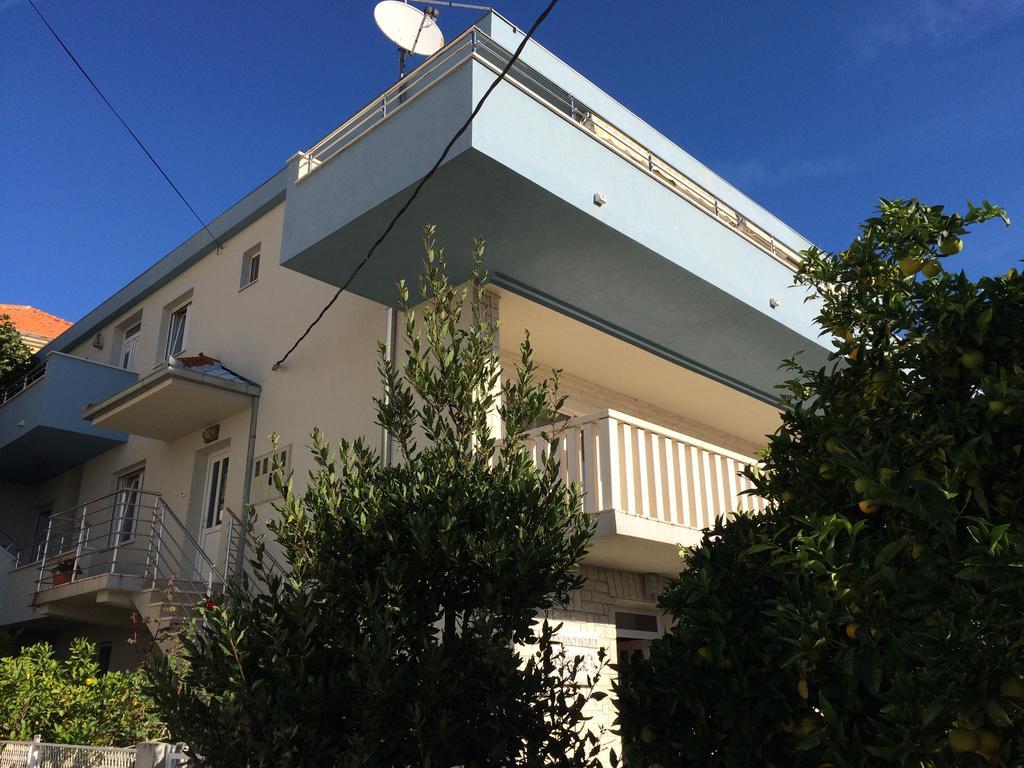 Apartmani Mane Apartment