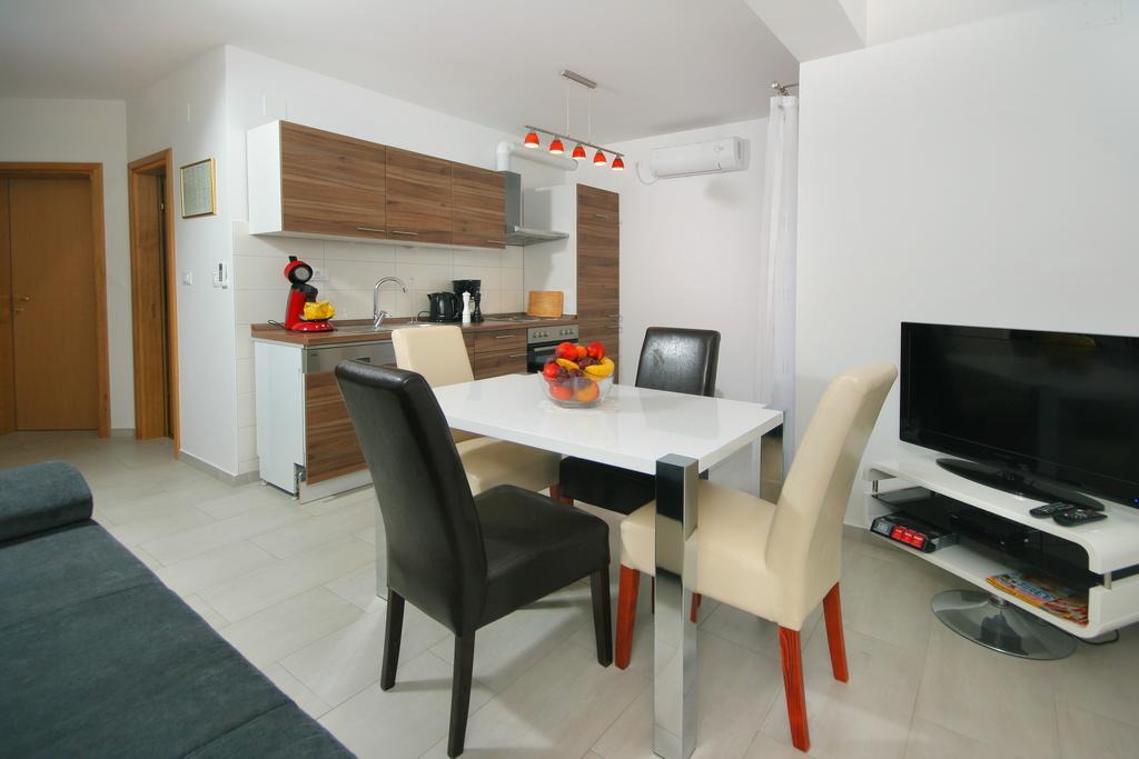 Apartment Apartmani Mane *