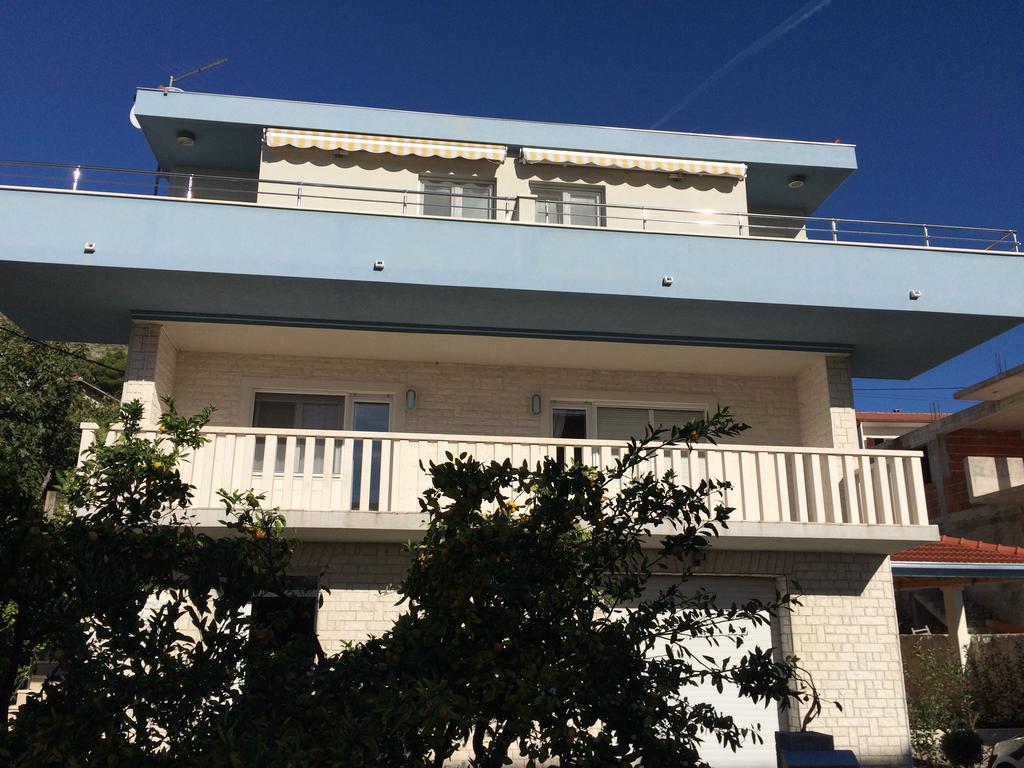 Apartment Apartmani Mane *